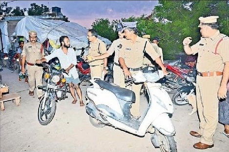 ఉక్కుపాదం