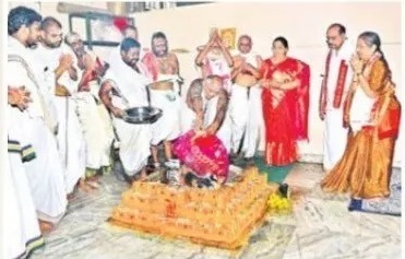 వేడుకగా వెండి రథోత్చవం