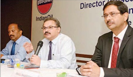 ఐఓసీ ద్వారా మార్కెట్ లోకి మరిన్ని ఇంధనాలు