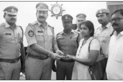 చోరీకి గురైన వస్తువులు క్షణాల్లో స్వాధీనం