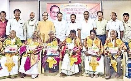 కళాకారులను ఆదుకోవాలి
