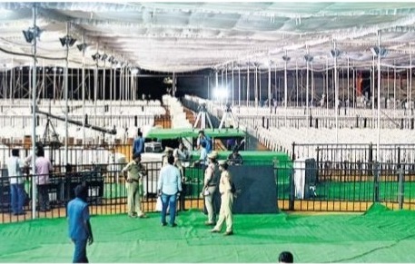 భారీ వాహనాల మళ్లింపు