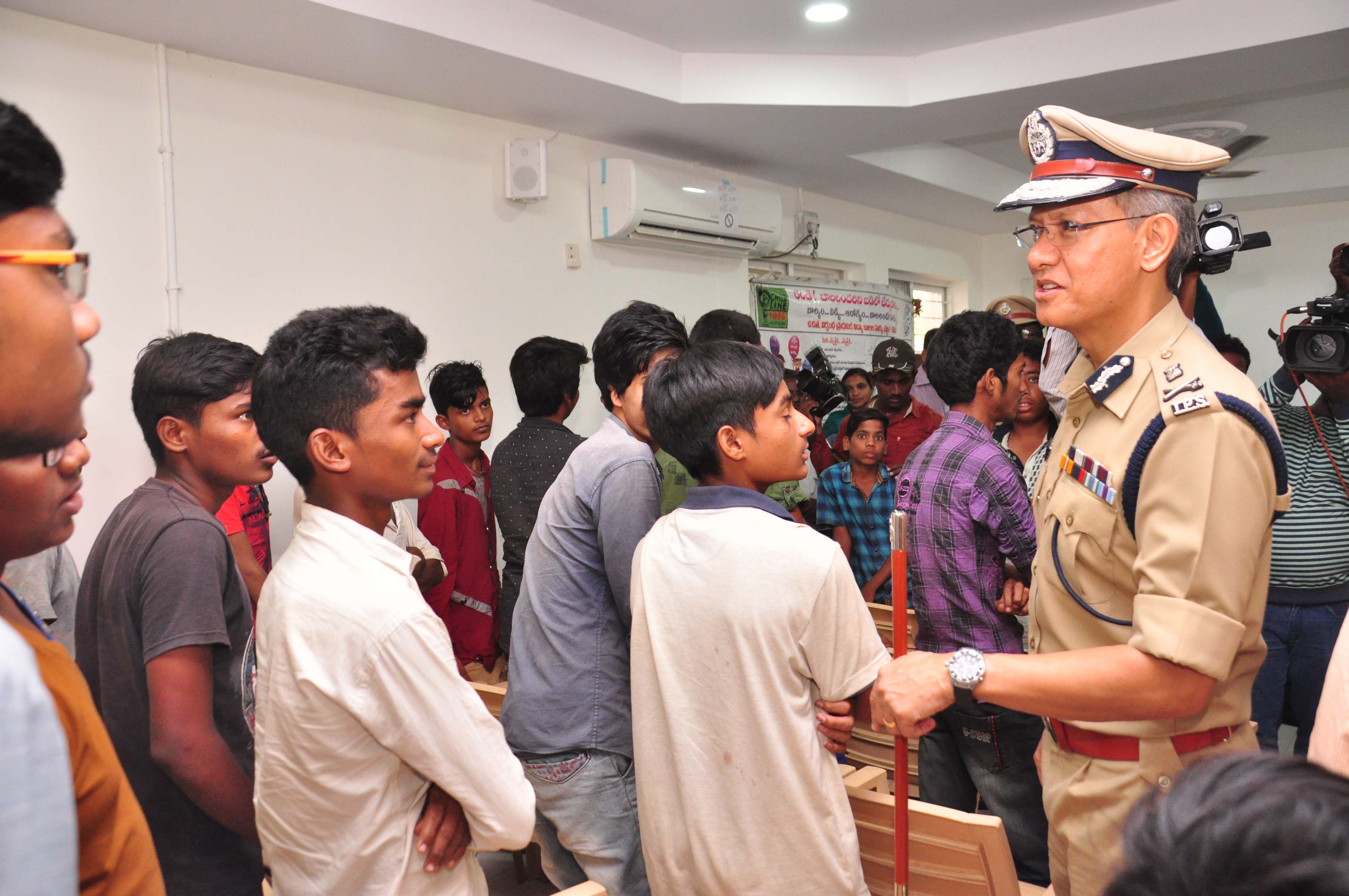 నగరంలో ఆపరేషన్ ముస్కాన్