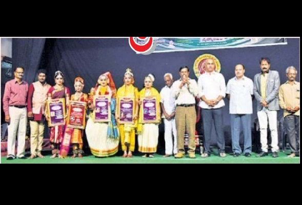 సకల కళా సమ్మోహనం