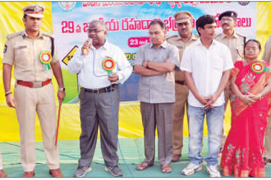 రోడ్డు ప్రమాదాలు అరికడదాం