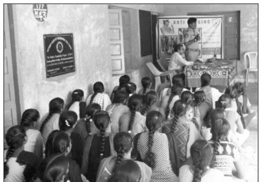ర్యాగింగ్ చట్టరీత్యా నేరం