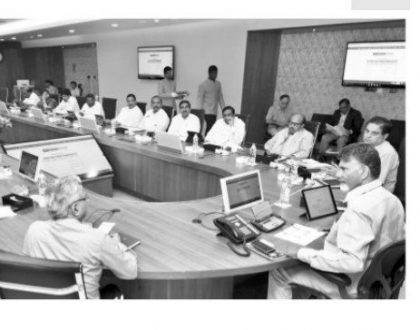 సామాజిక వర్గాల హోదాపై కమిషన్!