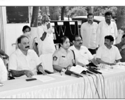 ఇద్దరు పర్సు దొంగల అరెస్టు
