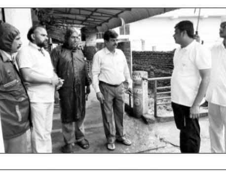 ఏఎంసీ కాంప్లెక్స్ ఆధునీకరణపై దృష్టి పెట్టండి