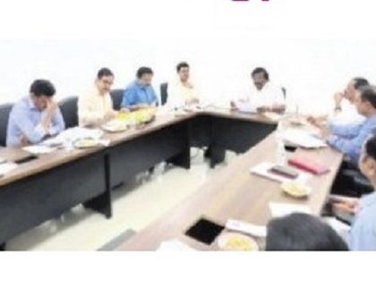 అటవీ భూములను ఆక్రమిస్తే కఠిన చర్యలు