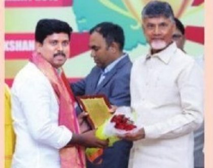 అంబాపురం సర్పంచ్ తోడేటి విజయ్ కుమార్కు సన్మానం
