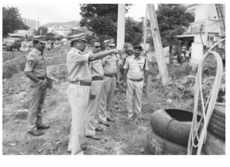 భవానీపురం పీఎస్ ను సందర్శించిన సీపీ