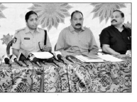 ఇద్దరు మహిళా నేరస్తుల అరెస్టు