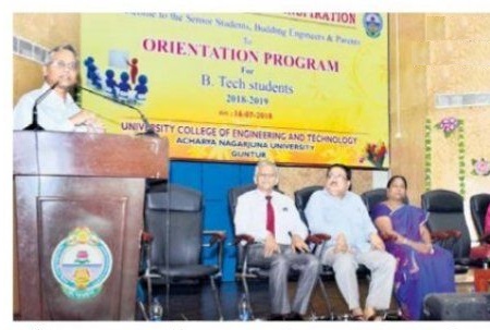 ర్యాగింగ్కు పాల్పడితే కఠిన శిక్షలు