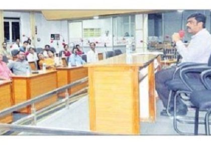 రుణాల మంజూరులో టార్గట్ పూర్తి చేయండి