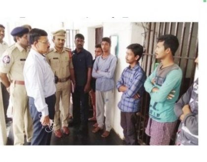 జైలు ఇంటిని తలపించాలి