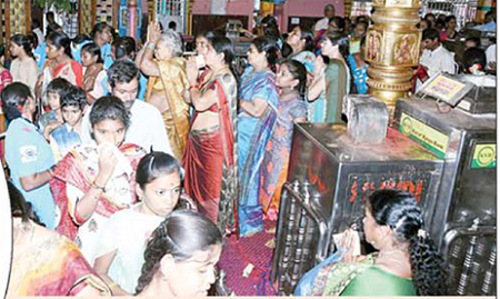 సకల సౌభాగ్య ప్రదాత వరలక్ష్మీదేవి