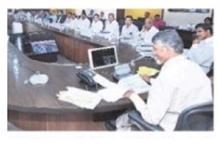 ఏడాదిలోగా 28 ప్రాజెక్టులు పూర్తికావాలి