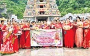 దుర్గమ్మకు సారె