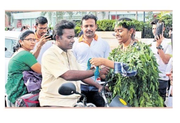 ప్రయాణికులకు స్నేహ బంధాలు