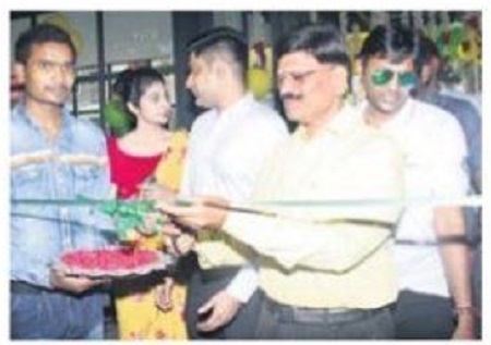 ప్రపంచ స్థాయి ఫుడ్ కోర్ట్ ప్రారంభం