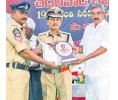 పోలీసులకు  ఉమేష్ చంద్ర  రోల్ మోడల్