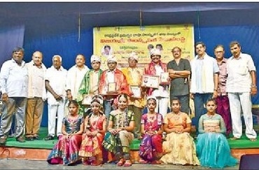 కళాప్రదర్శనలతో మనోవికాసం