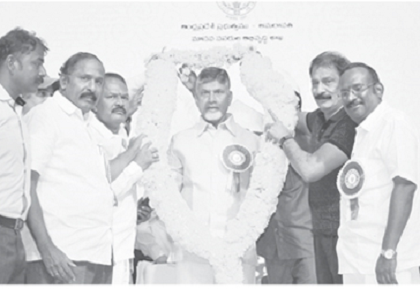 అందరం శ్రమిస్తేనే అత్యుత్తమ ఫలితాలు