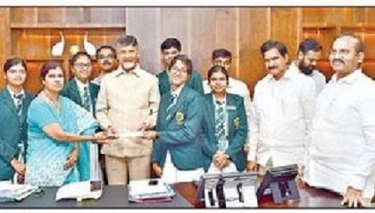 కేరళ వరద బాధితులకు ఆర్ధిక సాయం