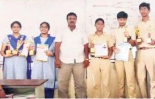 పాట్యపుస్తకాలకే పరిమితం కాకూడదు