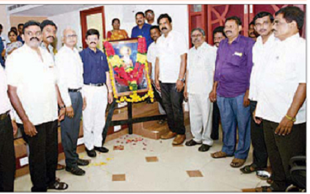 చిరస్మరణీయులను స్మరించుకుందాం
