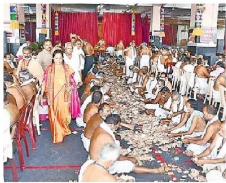 8 నుంచి ఇంద్రకీలాద్రిపై కార్తీక మాస ప్రత్యేక పూజలు
