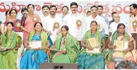 మహిళా రైతులకు ప్రోత్సాహం