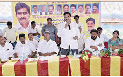 మార్కెట్ యార్డులు బలోపేతం