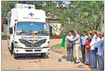 పశువుల చికిత్సకు ప్రత్యేక అంబులెన్స్ లు