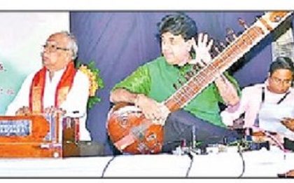 చైతన్యపరిచిన గజల్ గానం