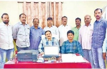అసలు పత్రాలకు..  నకిలీ తయారీ..!