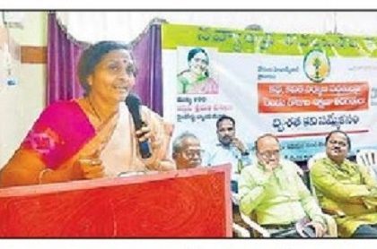 సాహిత్యం, సమాజం వేరు కాదు