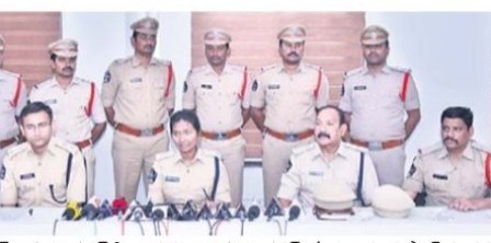 తాపీ కార్మికుడే  సూత్రదారి