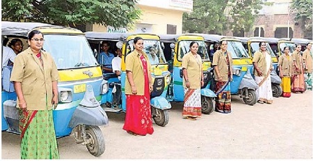 విజయవాడలో ఆటో షీరోస్