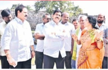 కొండపల్లి ఖిల్లా కనువిందు