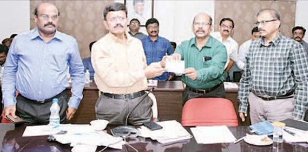 జంతు సంరక్షణ పై అవగాహన కల్పించాలి