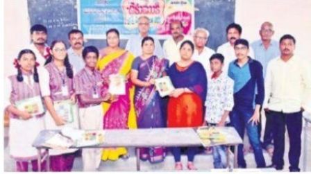 విద్యార్థులు ఇష్టపడి చదవాలి