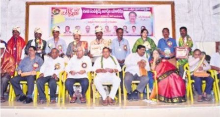 సందర్భానుసారం ఉద్భవించేదే కవిత