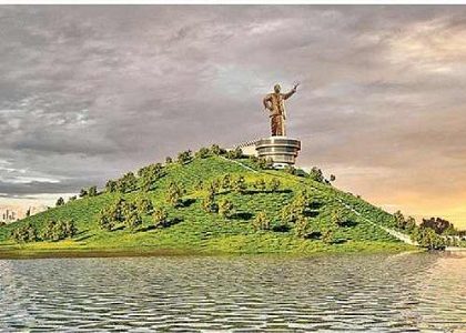 నీరుకొండపై ఎన్టీఆర్ కాంస్య విగ్రహం