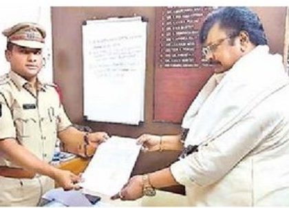 వై షమ్యాలు పెంచేలా  పోస్టింగ్ లు పెట్టేవారిపై చర్యలు చేపట్టాలి