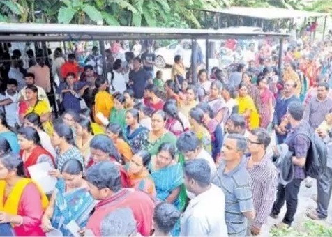 డీఎస్సీ కోలాహలం