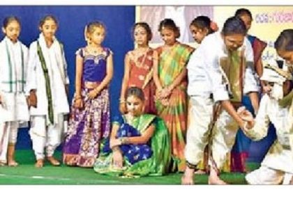 దురాచారాలపై  కలమెత్తిన గురజాడ