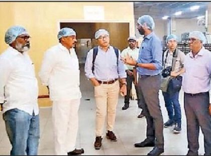 ఆటోనగర్ లో జపాన్ ప్రతినిధుల పర్యటన