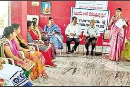 అవగాహనతోనే మోసాలకు అడ్డుకట్ట